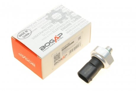 Датчик давления кондиционера MB C-class (W204)/E-class (W211/W212)/A-class (W176) BOGAP C4127100 (фото 1)
