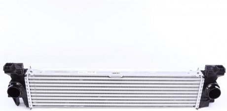 Радиатор интеркулера MB Vito (W447) 1.6CDI 14- MAHLE / KNECHT CI 153 000P (фото 1)