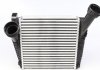 Радиатор интеркулера Audi Q7/Porsche Cayenne 4.2TDI/S4.5 02-18 NRF 30198 (фото 6)