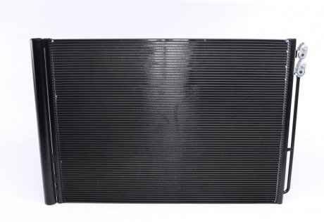 Радиатор кондиционера BMW 5 (F10/F11)/6 (F12/F13) 08-18 MAHLE / KNECHT AC 567 000S
