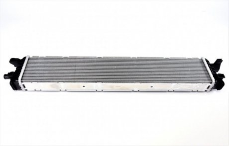 Радиатор охлаждения Audi A4-A8 2.0D-4.0 07-18 NRF 50037