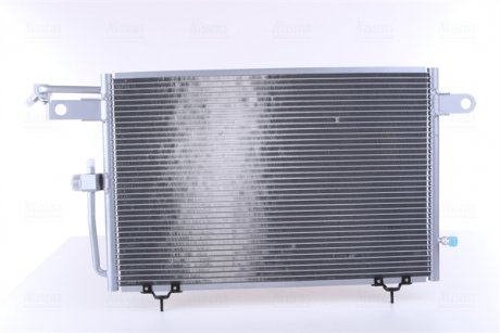 Радиатор кондиционера Audi 100/A6 1.8-4.2 90-97 (388x572x20) NISSENS 94213