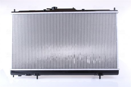 Радиатор охлаждения Mitsubishi Galant 2.0-2.5 96-04 NISSENS 62869A (фото 1)