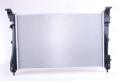 Радиатор охлаждения Fiat Doblo 1.3D/1.4 10- NISSENS 617854 (фото 1)
