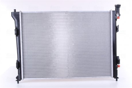 Радиатор охлаждения Hyundai I30 1.4-2.0 07-12 NISSENS 67076 (фото 1)
