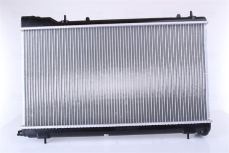Радиатор охлаждения Subaru Forester 2.0-2.5 02- NISSENS 67712 (фото 1)