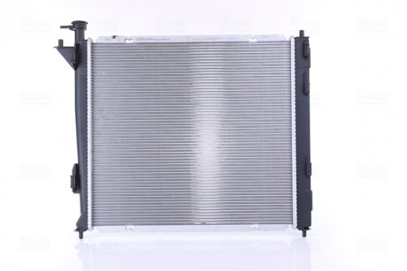 Радіатор охолодження двигуна Hyundai Santa Fe 10- (вир-во) NISSENS 675046