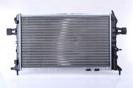 Радиатор охлаждения VW Caddy 1.9TDI (55/77kW) 04-10/2.0TDI 07-10 (451x650x34) (+AC) NISSENS 63249A
