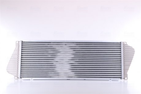 Радиатор интеркулера MB Sprinter TDI/CDI 96-06 NISSENS 96842 (фото 1)