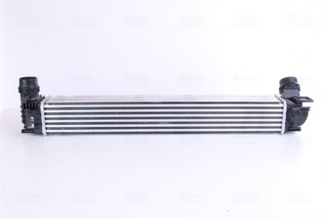 Радиатор интеркулера Renault Scenic III/ Megane III 1.5 dCi 08- NISSENS 96545
