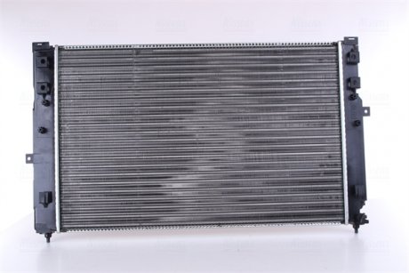 Радиатор охлаждения Audi A4/A6/VW Passat 2.5TDI 00-05 NISSENS 60498 (фото 1)