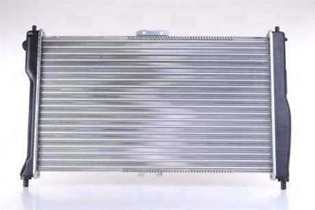 Радиатор охлаждения Daewoo Lanos 1.4-1.6 97- NISSENS 61654 (фото 1)