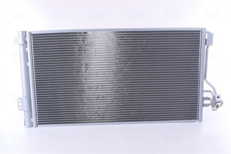 Радиатор кондиционера MB Vito (W639) 2.2CDI 03-08 NISSENS 940178 (фото 1)