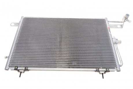 Радиатор кондиционера Audi 100/A6 1.8-4.2 90-97 (388x572x20) Van Wezel 03005117 (фото 1)