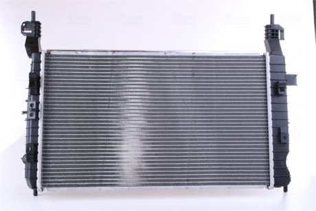 Радиатор охлаждения Opel Meriva A 1.4-1.8 03-10 NISSENS 63096 (фото 1)