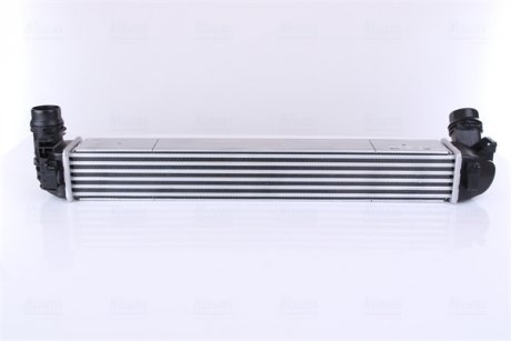 Радиатор интеркулера Renault Fluence 1.5 dCi/1.6 16V/2.0 16V 10- NISSENS 96569 (фото 1)