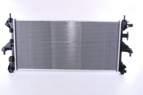 Радиатор охлаждения Citroen Jumper/Fiat Ducato/Peugeot Boxer 3.0HDi 06- NISSENS 63555A (фото 1)