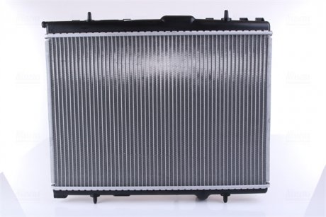 Радиатор охлаждения Citroen Berlingo/Peugeot Partner 96- NISSENS 63744A (фото 1)