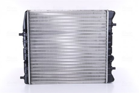 Радиатор охлаждения VW Polo 01-18 NISSENS 652691