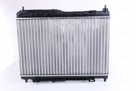 Радиатор охлаждения Ford B-max/Fiesta 1.25-1.6 08- NISSENS 69235 (фото 1)