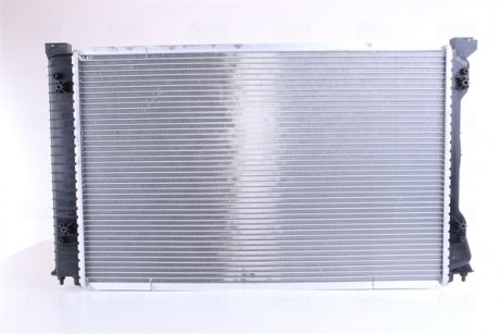 Радиатор охлаждения Audi A6 2.7/3.0TDI quattro 05-11 NISSENS 60233A