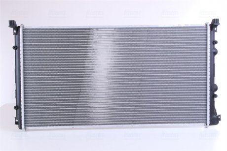 Радиатор охлаждения Renault Master 1.9/2.5dCi 01- (+AC) NISSENS 63824A (фото 1)