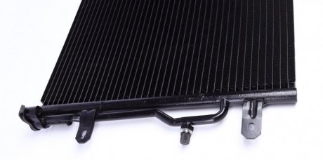 Радиатор кондиционера Audi A4/A6 00-05 MAHLE / KNECHT AC 807 000S
