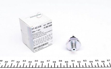 Датчик давления масла VW T4 -03 (черный) TRUCKTEC 07.42.038 (фото 1)