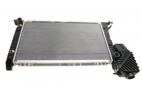 Радиатор охлаждения MB Sprinter 2.9TDI 96-00 Van Wezel 30002182