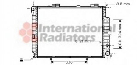 Радиатор охлаждения MB E-class (W210) 4.2-5.0/3.0D 95-03 Van Wezel 30002208 (фото 1)