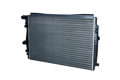Радиатор охлаждения Audi A3/VW Golf VII 1.4TSI/1.6/2.0TDI 12- NRF 58392A (фото 1)