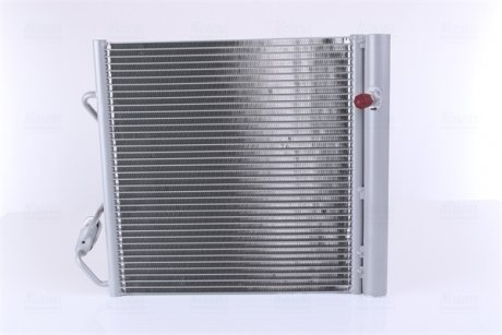 Радиатор кондиционера Smart 0.6/0.7i/0.8cdi NISSENS 940192