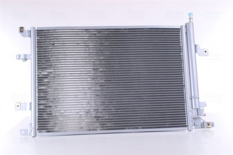 Радиатор кондиционера Volvo S60/S80/V70/XC70 2.0-2.5 00-10 NISSENS 940103