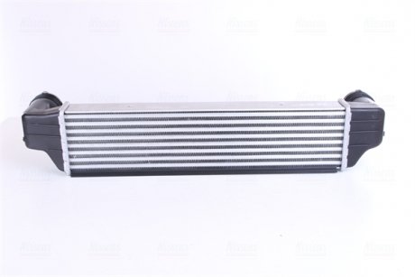 Радиатор интеркулера BMW 3 (E46) 99-07/X3 (E83) 2.0/3.0 04-10 NISSENS 96723 (фото 1)