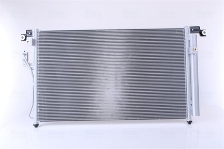 Радиатор кондиционера Hyundai Santa Fe 2.2 CRDi 06-12 NISSENS 940278 (фото 1)