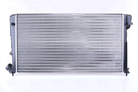 Радиатор охлаждения Citroen Berlingo/Peugeot Partner 1.8D/1.9D 96- (МКПП/-AC) (670x377x24) NISSENS 63508 (фото 1)