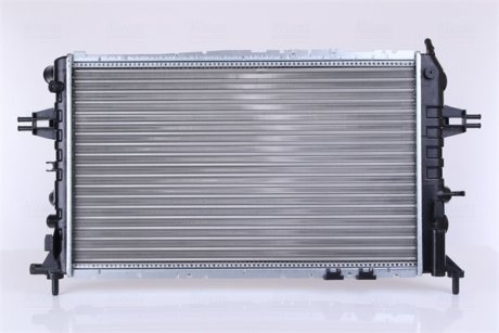 Радиатор охлаждения Opel Astra G/Zafira A 1.6-2.2D 98-05 NISSENS 63247A (фото 1)