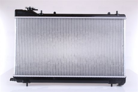 Радиатор охлаждения Subaru Forester 2.0-2.5 02- NISSENS 67726