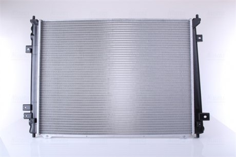 Радиатор охлаждения Kia Carens 1.6D/2.0D 05- NISSENS 66684