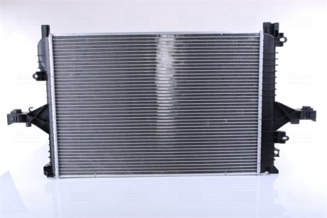 Радиатор охлаждения Volvo S60//S80/V70 2.0-2.5/2.4D 01-10 NISSENS 65557A (фото 1)