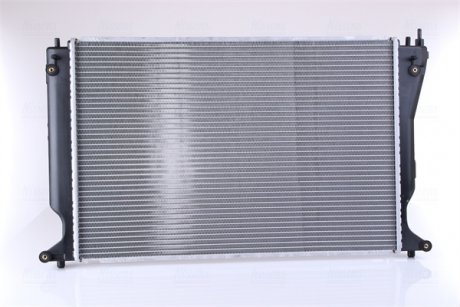 Радиатор охлаждения Toyota Avensis/Corolla 2.0/2.2D 05-09 NISSENS 64666A (фото 1)