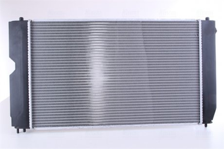 Радиатор охлаждения Toyota Avensis/Corolla 1.4D/2.0D 00-09 NISSENS 64647A (фото 1)