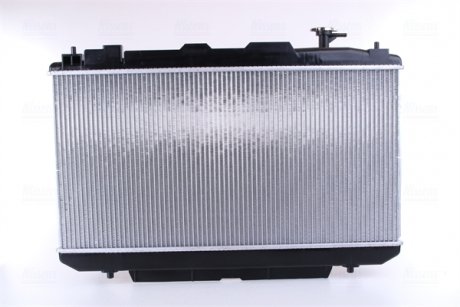 Радиатор охлаждения Toyota RAV 4 1.8/2.0 00-05 NISSENS 64639A (фото 1)