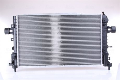 Радиатор охлаждения Opel Astra/Zafira 1.6 07-15 NISSENS 63121 (фото 1)
