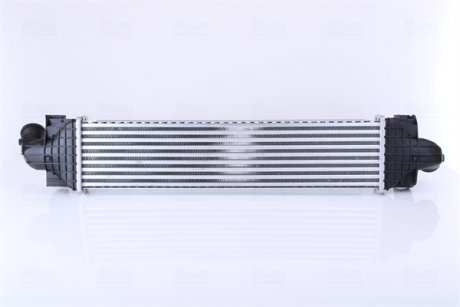 Радиатор интеркулера Ford Mondeo/Focus 1.6-2.5D 03- NISSENS 96689 (фото 1)