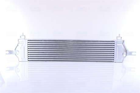 Радиатор интеркулера Nissan Qashqai 1.5/2.0dCi 07-13 NISSENS 96580 (фото 1)