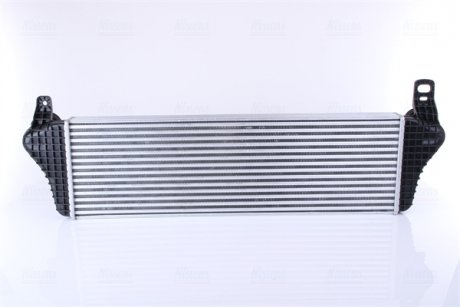 Радиатор интеркулера VW T5/T6 2.0 TSI 09- NISSENS 96571 (фото 1)