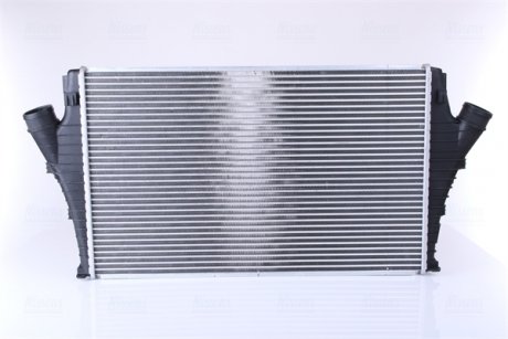 Радиатор интеркулера Opel Vectra C/Signum 1.9CDTI 04-08 NISSENS 96647 (фото 1)